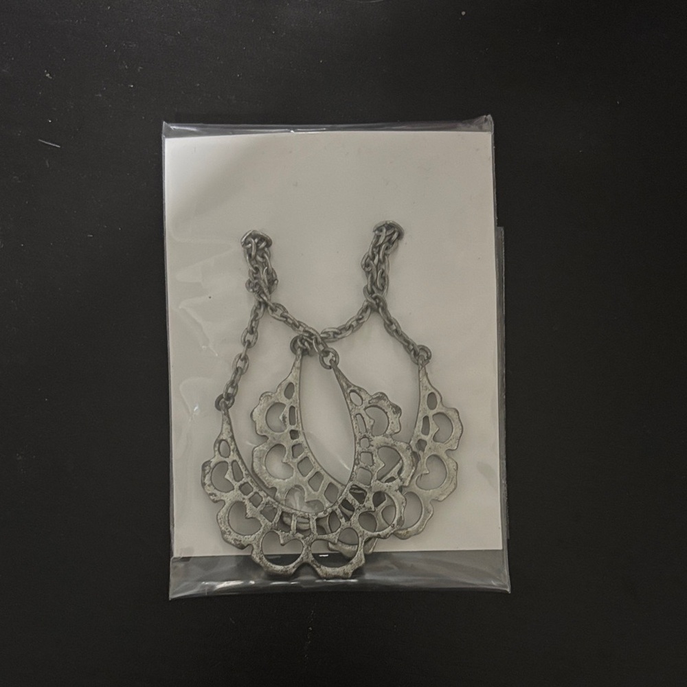 Elegant Silver Statement Necklace